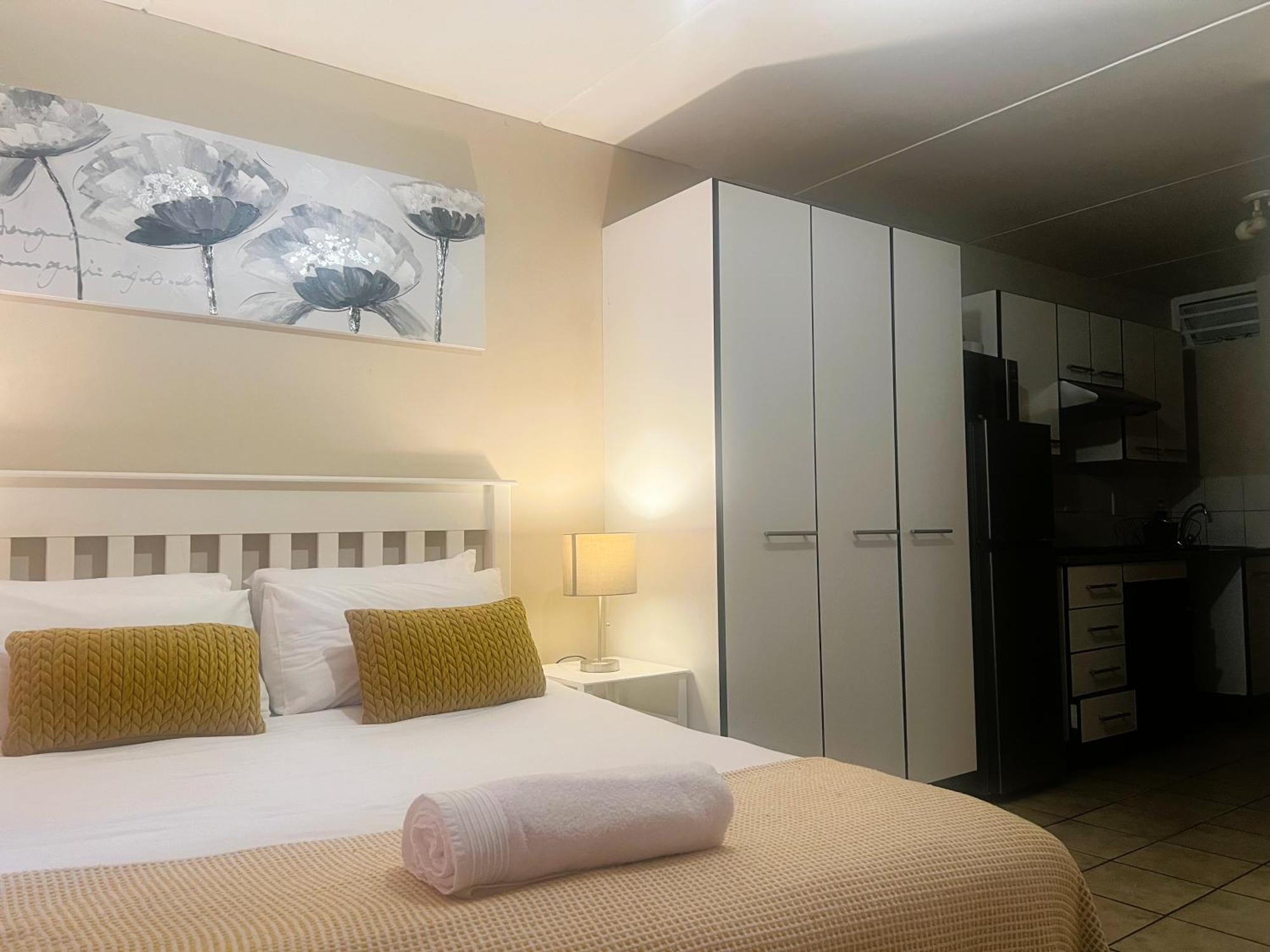 Smart And Cozy Studio With Netflix And Showmax Pretoria-Noord Zewnętrze zdjęcie